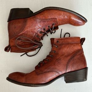 Frye leather lace up boot size 8 women’s